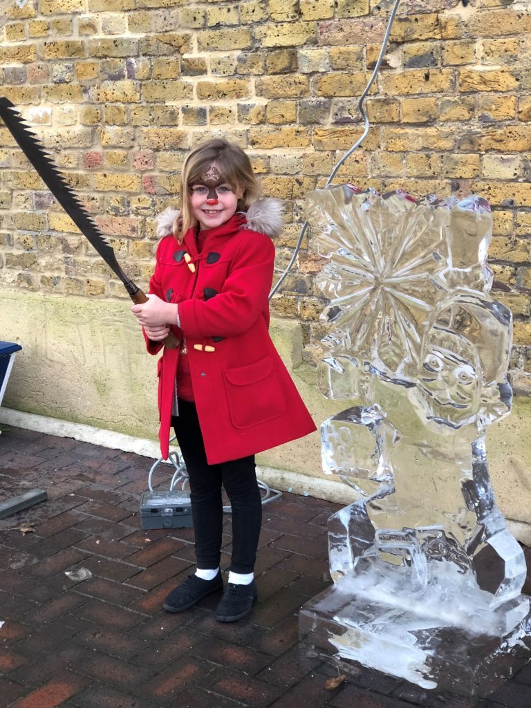 Live Ice Sculpture Display for Kent Christmas Market