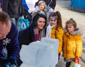 Christmas Market Live Ice Sculpture Carving Display in Hampshire