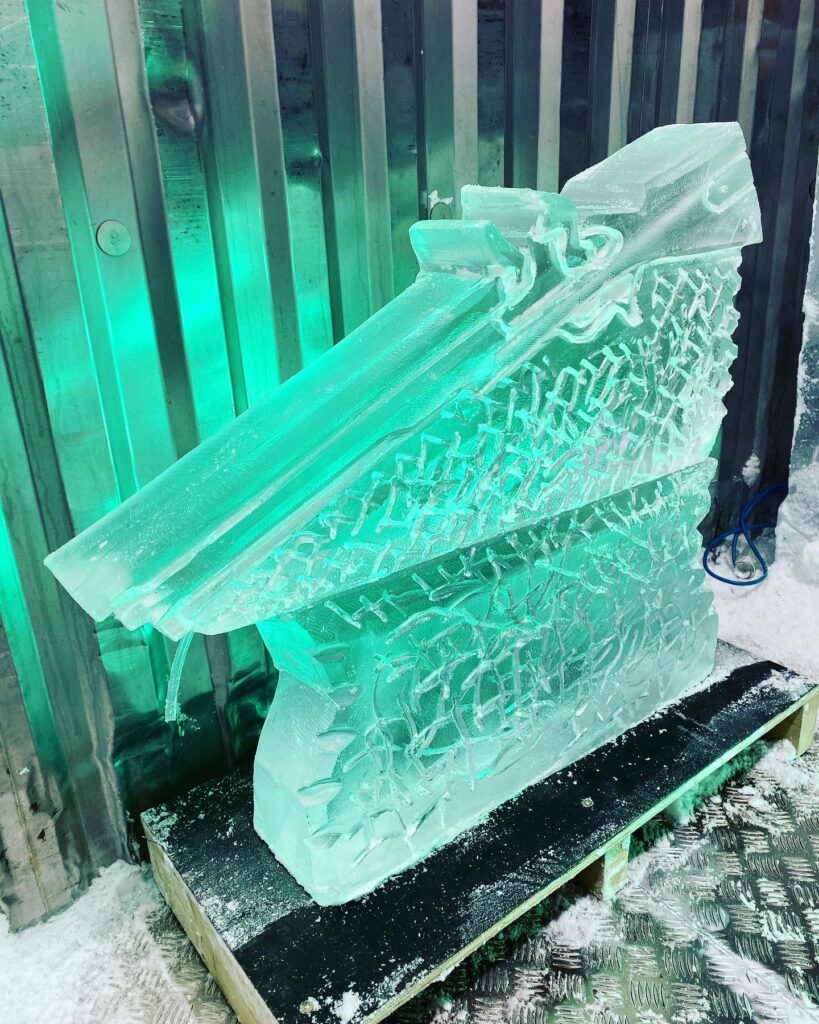 Baker rifle / gun ice luge / gun vodka luge / gun ice sculpture / Sharpe / Rifles Regiment