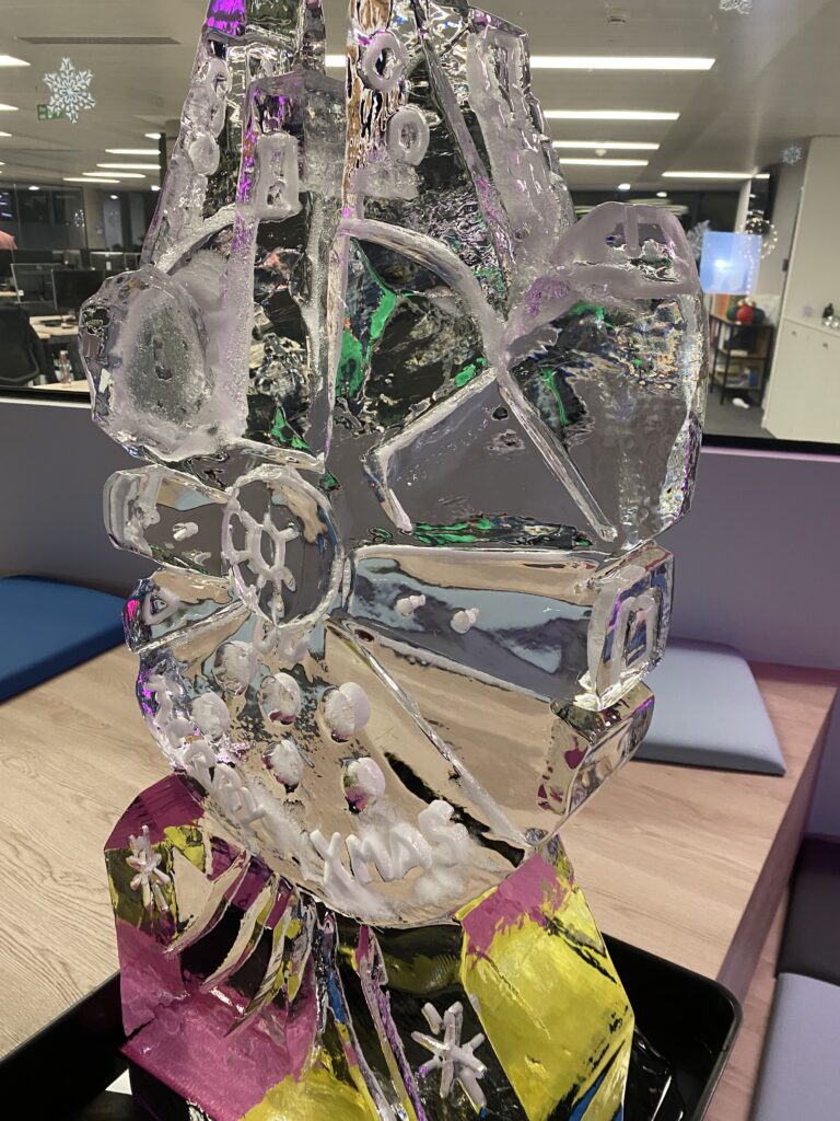 Millennium Falcon Ice Sculpture / Star Wars ice luge