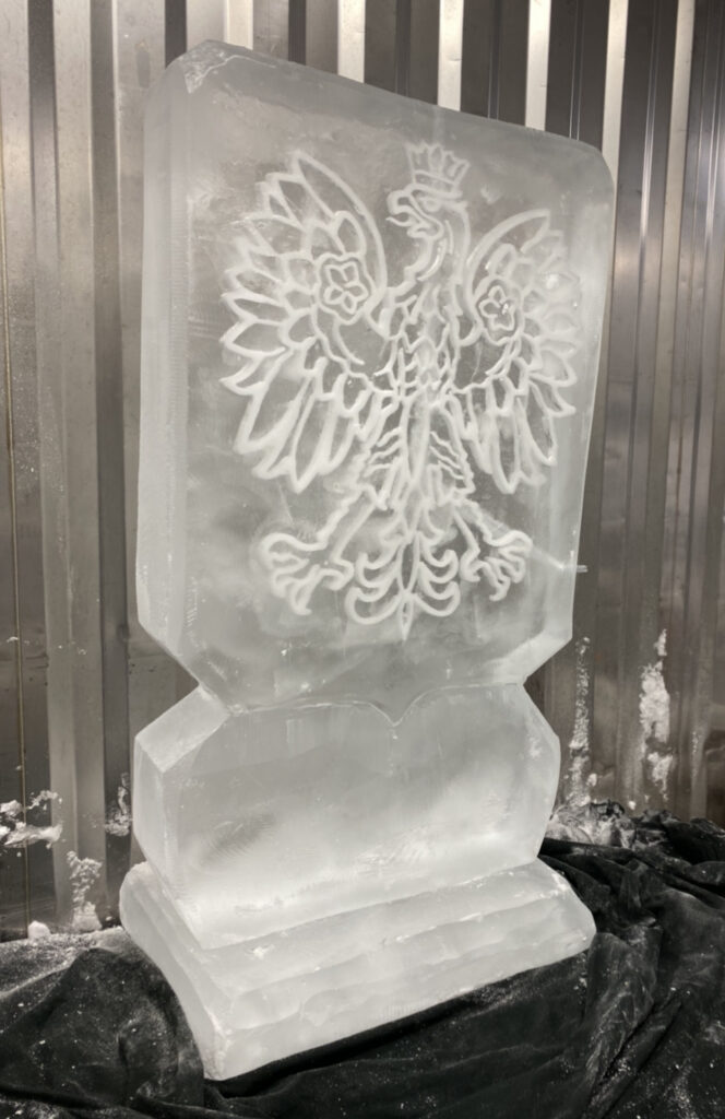 Polish Eagle / 7 Regiment RLC / Polish Eagle sculpture / Polish Ice Luge