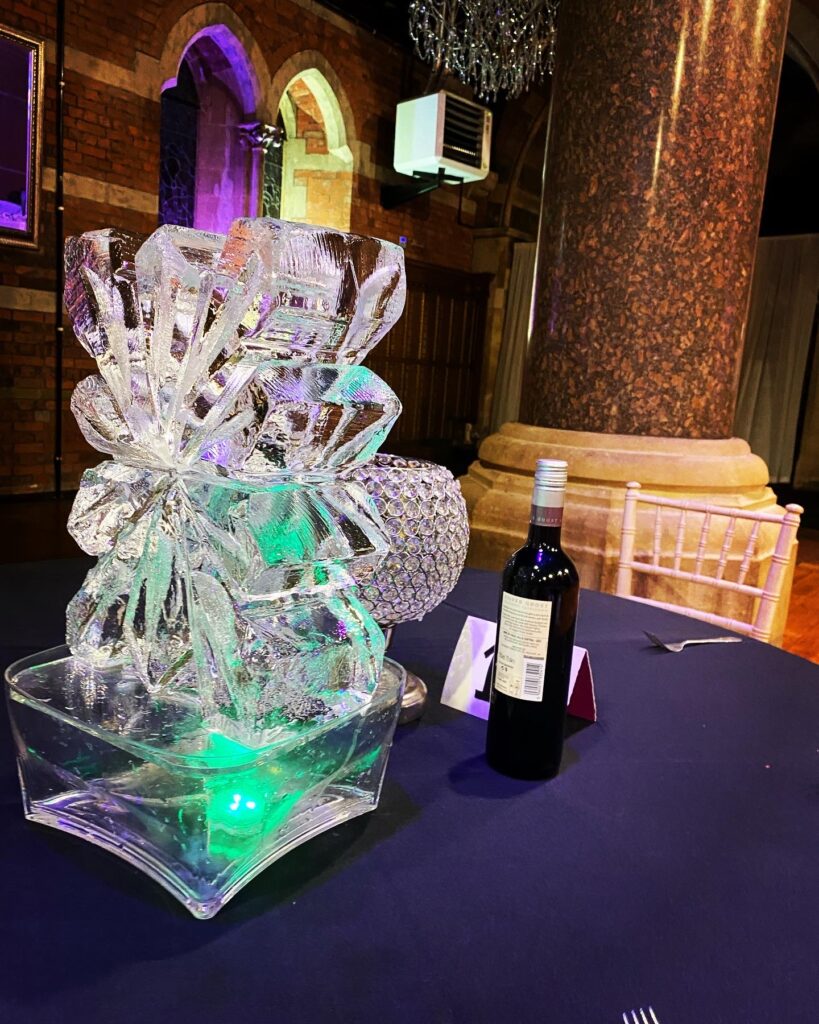 Snowflake ice sculpture / Snowflake tablecentre