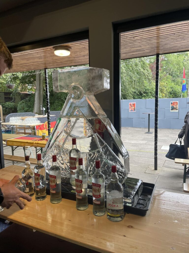 Cold War sculpture, Deutsche Demokratische Republik, East German sculpture, Cold war ice luge
