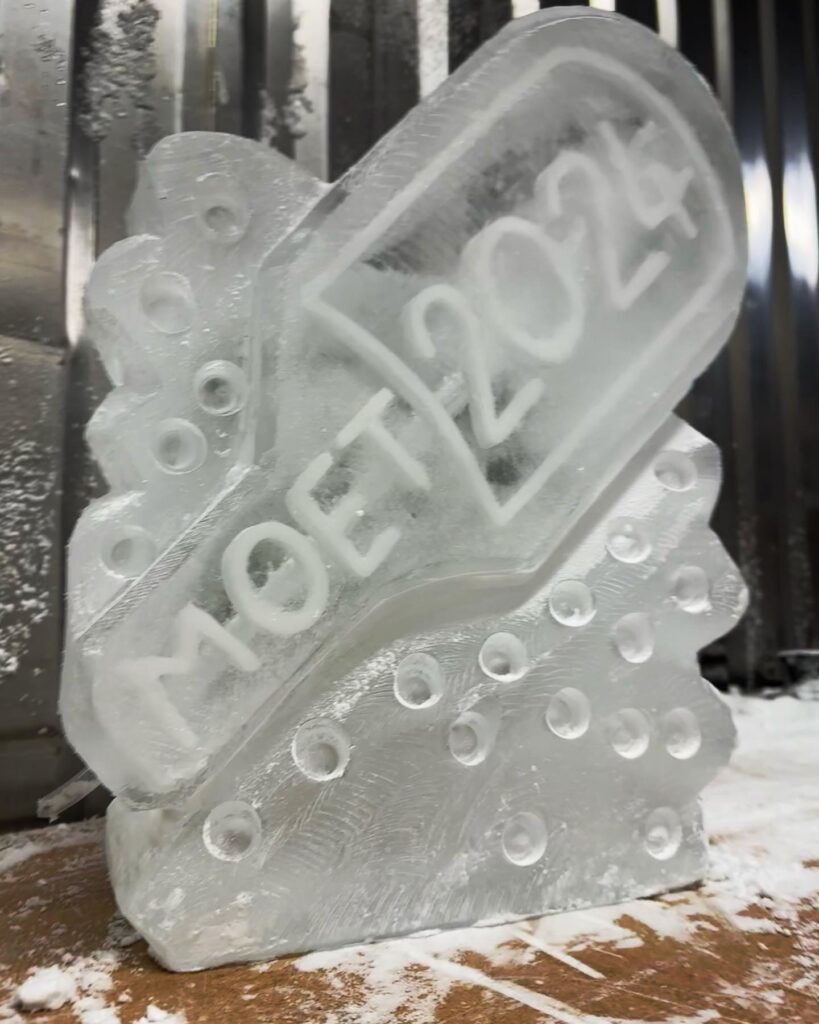 Moet ice luge, Bottle ice luge, Bottle vodka luge