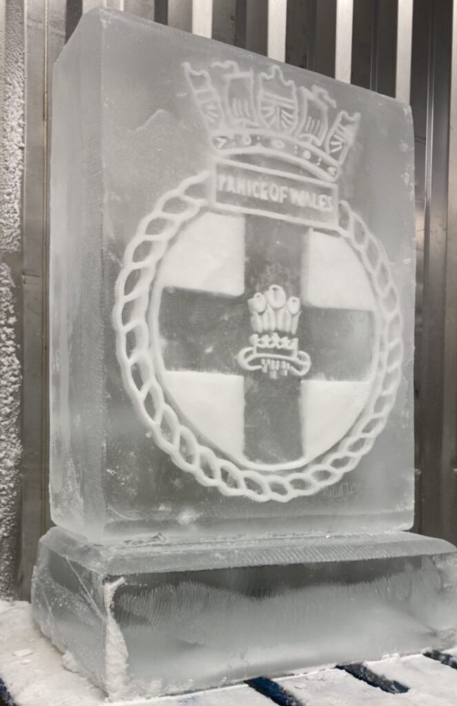HMS Prince of Wales ice sculpture, Ships crest