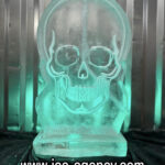 Skull vodka luge - Halloween ice luge