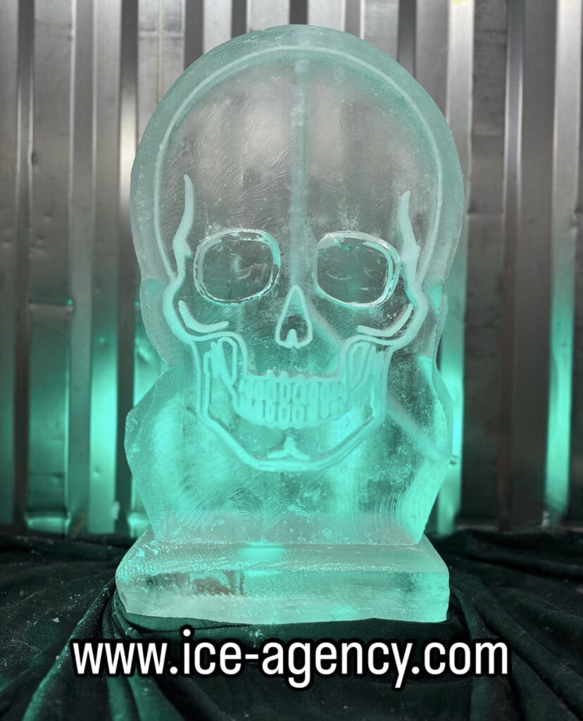 Skull vodka luge - Halloween ice luge