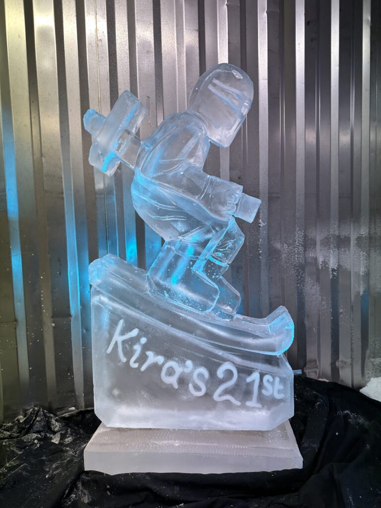 Apres Ski Party vodka luge - Skier Vodka Ice Luge